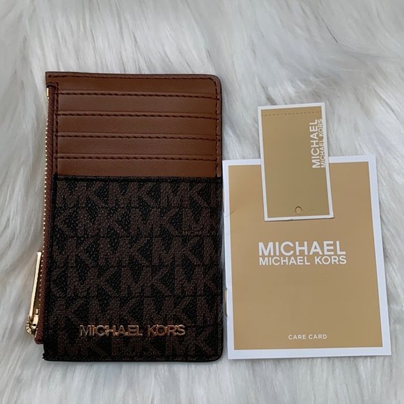 MICHAEL KORS Jet Set Travel Medium Zip Top Card Case in Brown - Picture 1 of 3